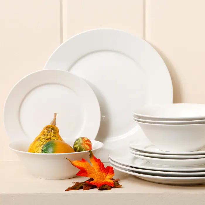 JUEGO DE VAJILLA DE 16 PZ. BLANCO REDONDO CERAMICA FINA, CON CAJA DE REGALO 91776.16